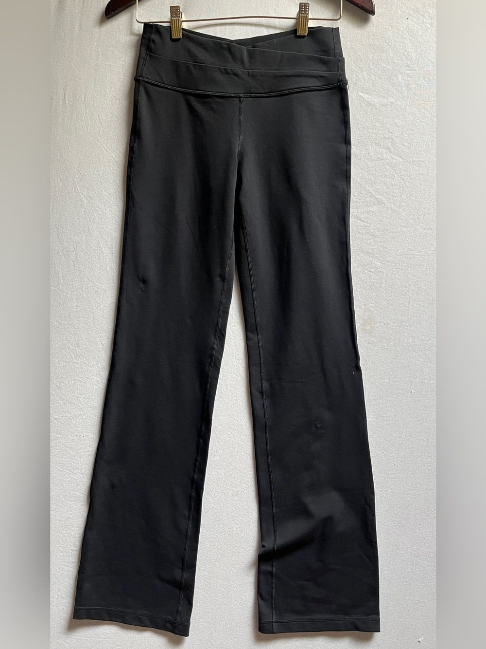 lululemon Black Yoga Flare Straight Leg Joggers Mid Rise Athletic Sz 6 Tall